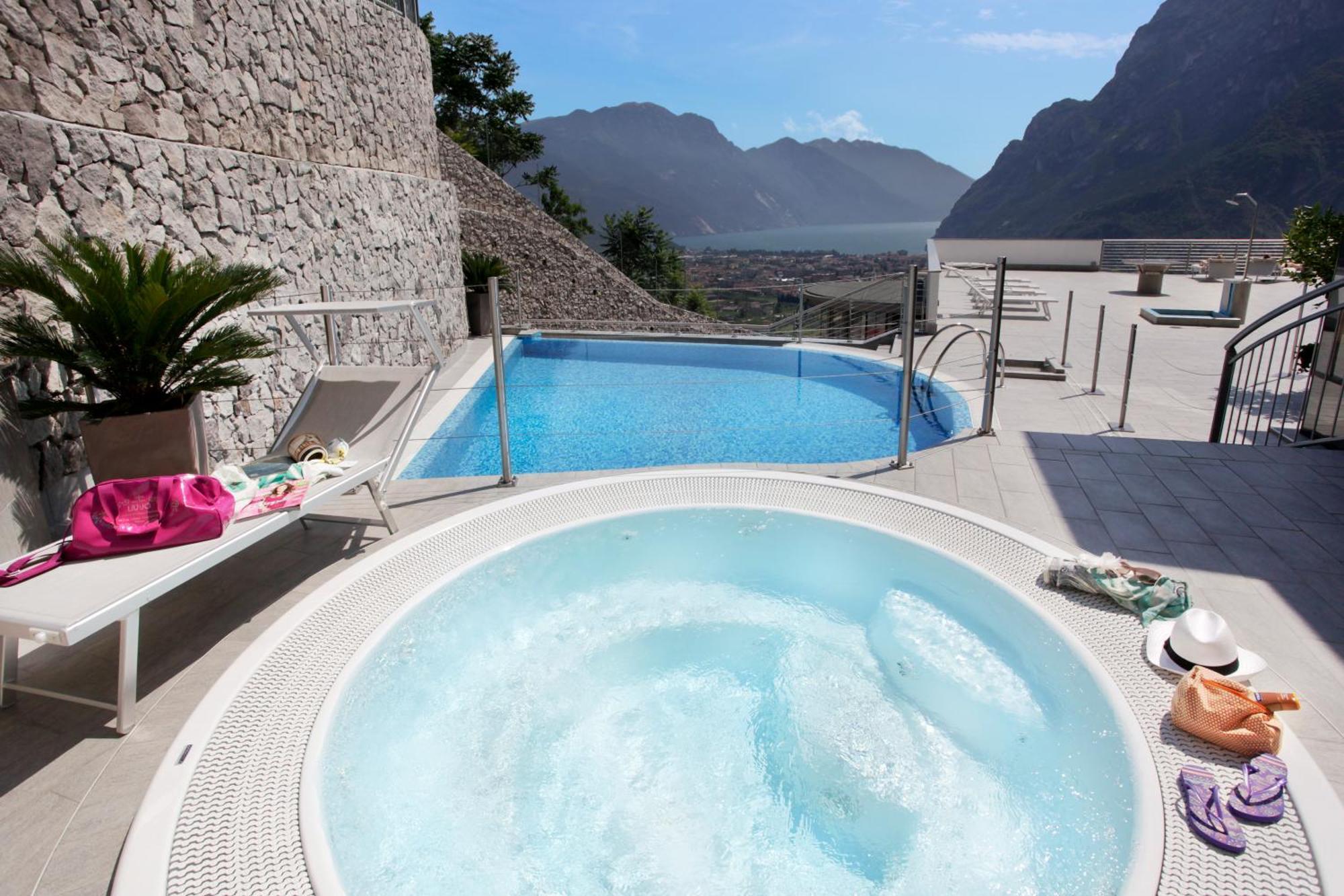 Agritur Acetaia Gourmet&Relax Hotel Tenno Exterior foto